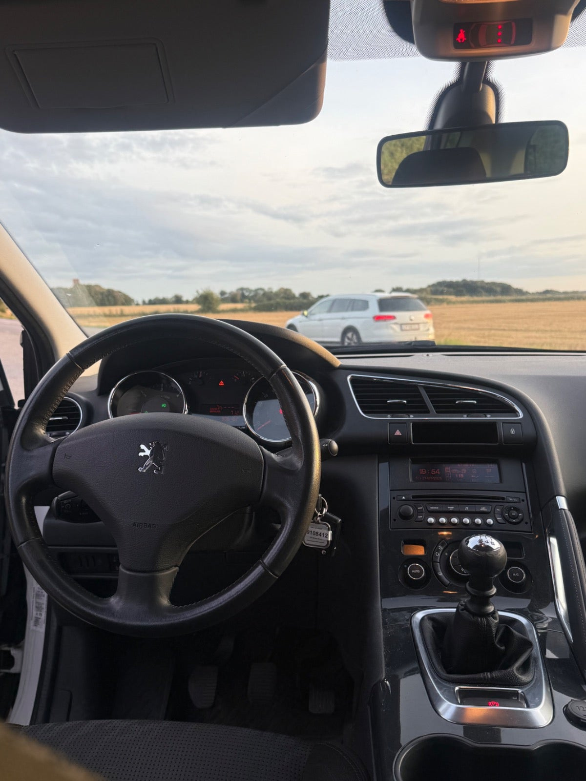 Hvid Peugeot 3008 fra 2011