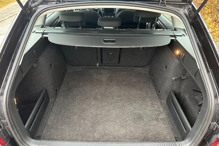 Sort Skoda Octavia fra 2019