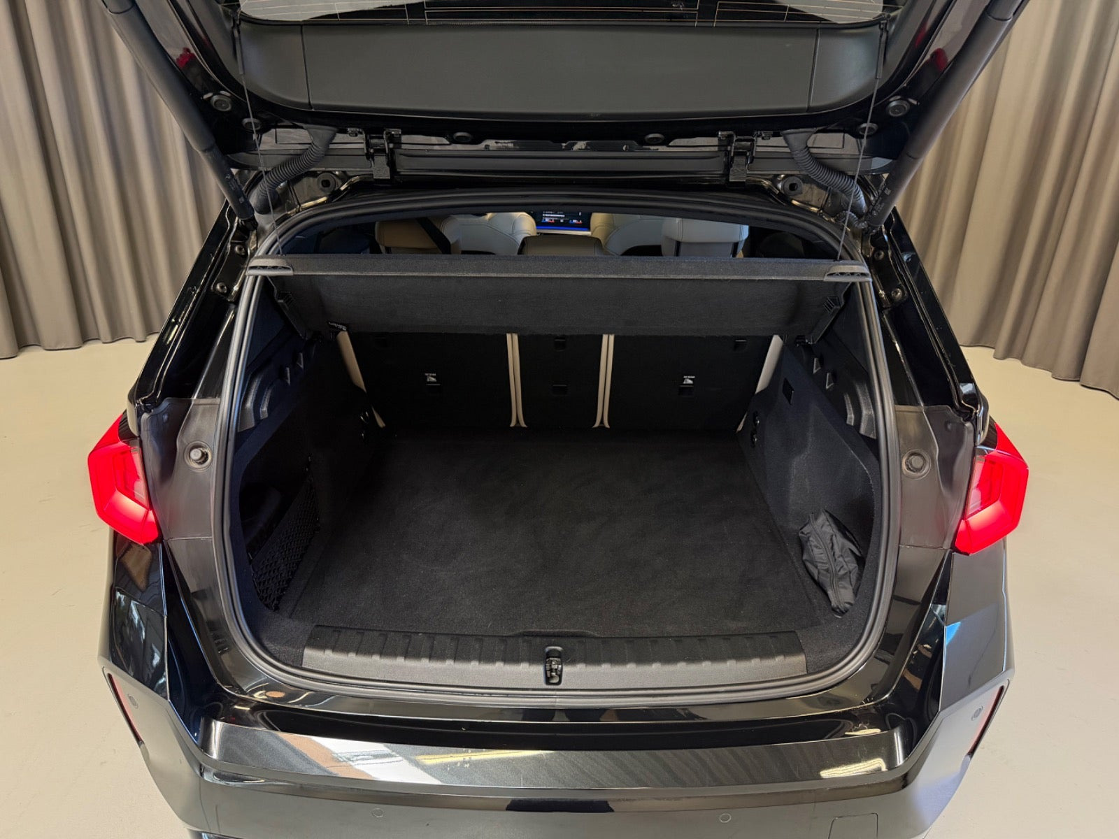 Sort BMW iX1 fra 2023