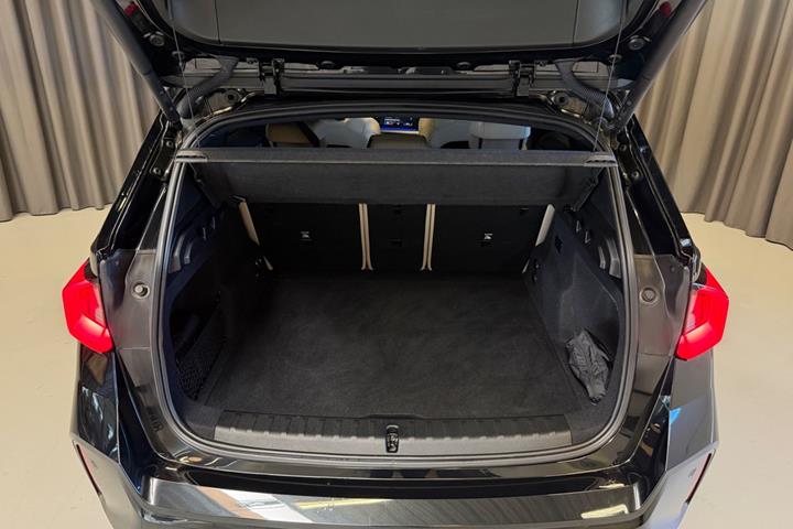 Sort BMW iX1 fra 2023