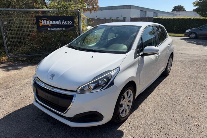 Grøn Peugeot 208 fra 2019
