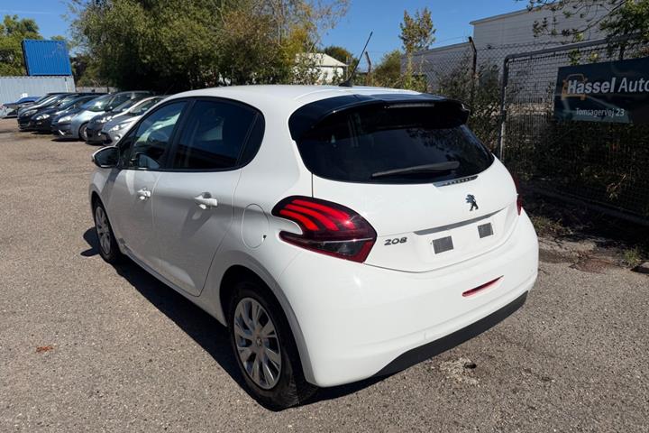 Grøn Peugeot 208 fra 2019