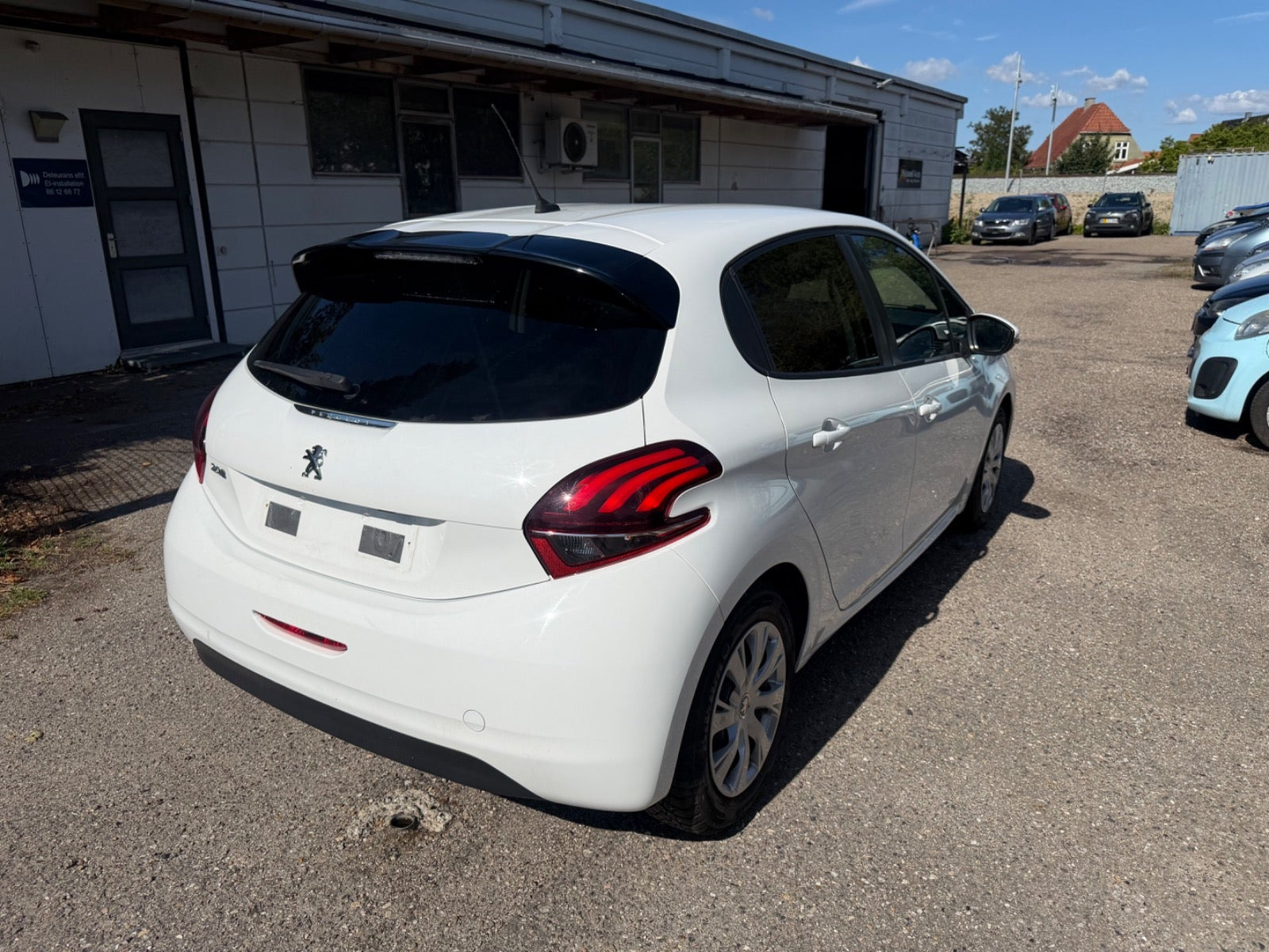Grøn Peugeot 208 fra 2019