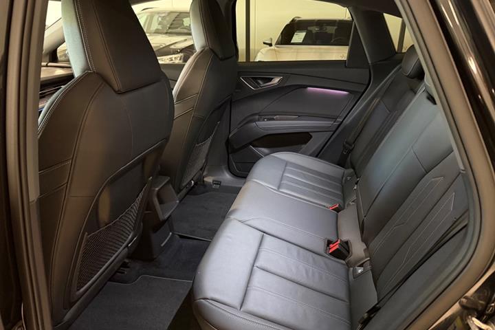 Sort Audi Q4 e-tron fra 2023