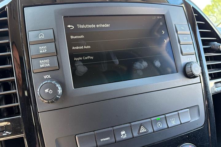 Grå Mercedes Vito 119 fra 2022