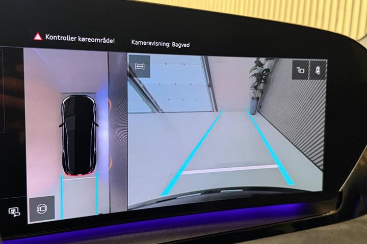 Sort Audi Q6 e-tron fra 2025