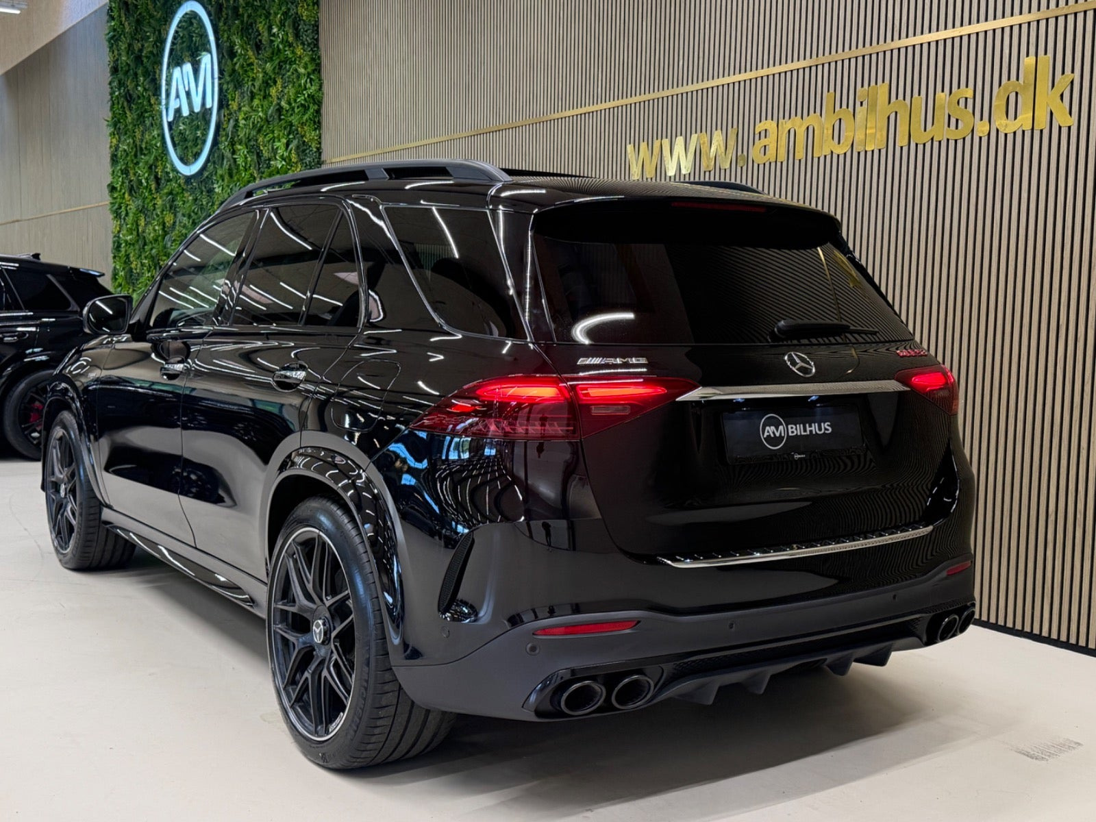 Sort Mercedes GLE53 fra 2025