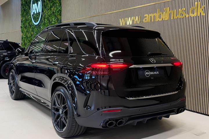 Sort Mercedes GLE53 fra 2025