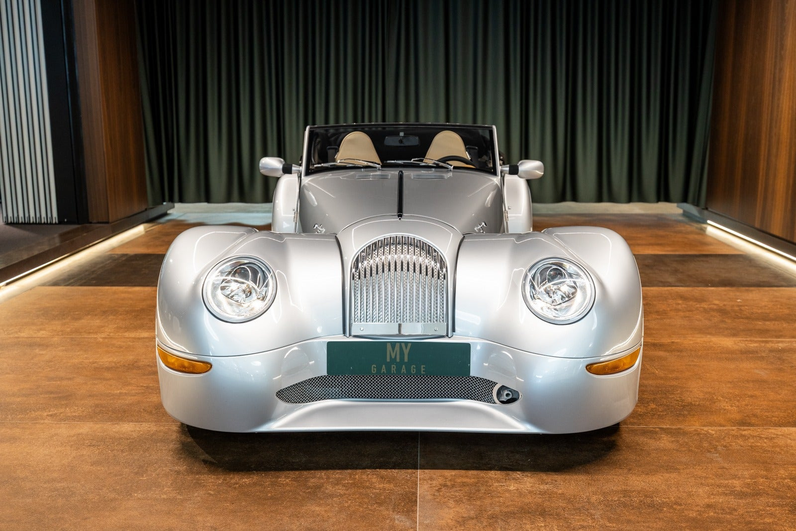 Sølv Morgan Aero 8 fra 2002