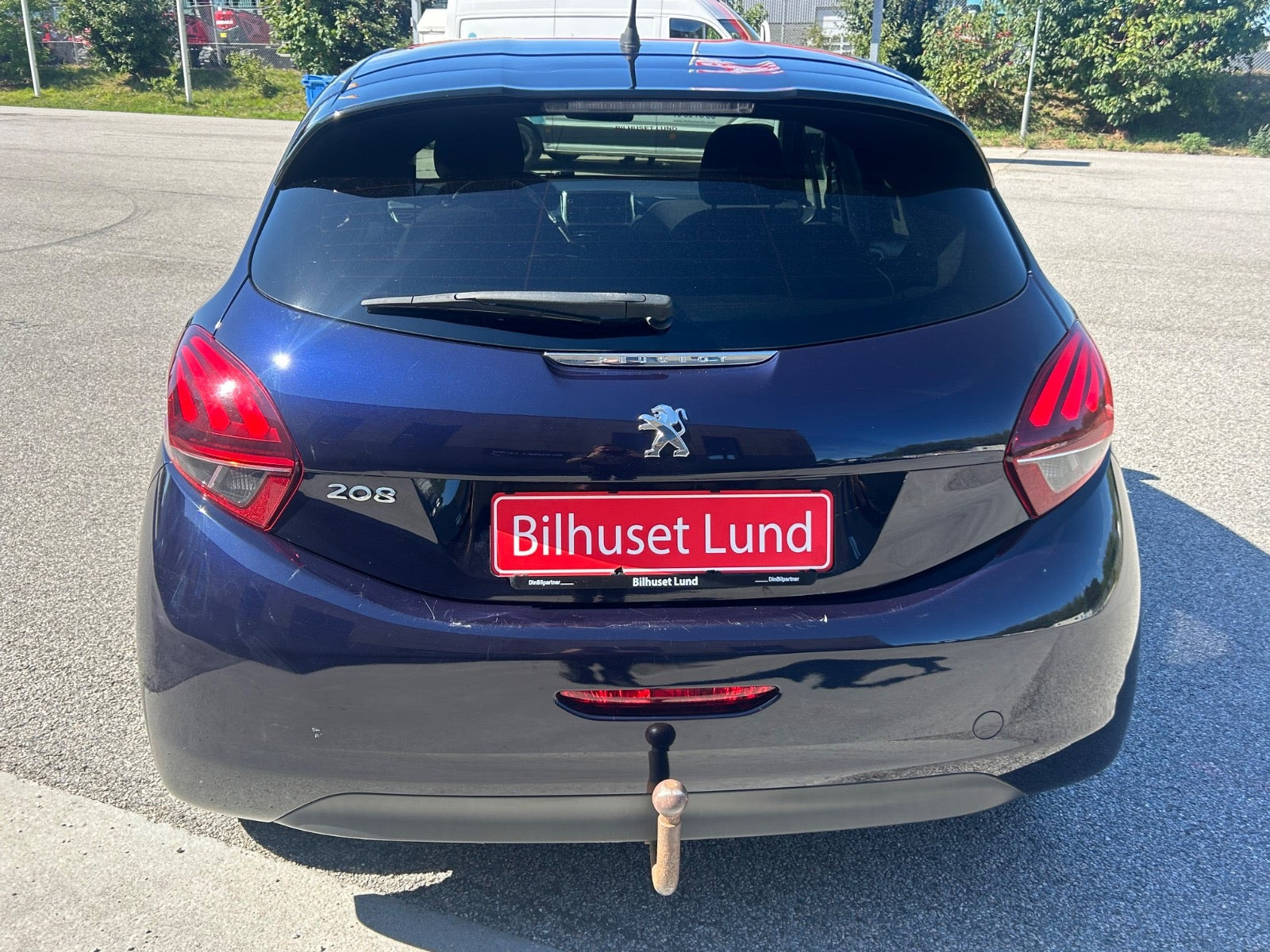 Blå Peugeot 208 fra 2019