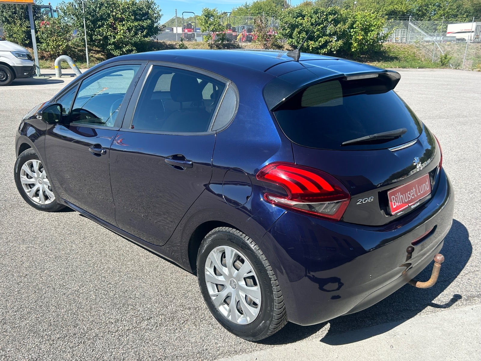 Blå Peugeot 208 fra 2019