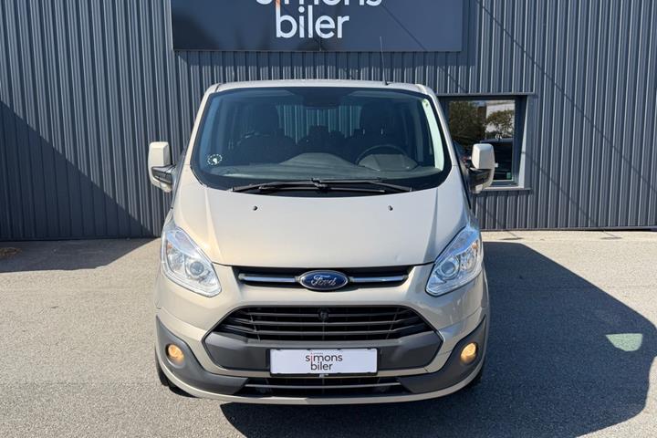 Beige Ford Tourneo Custom 300 L2 fra 2016