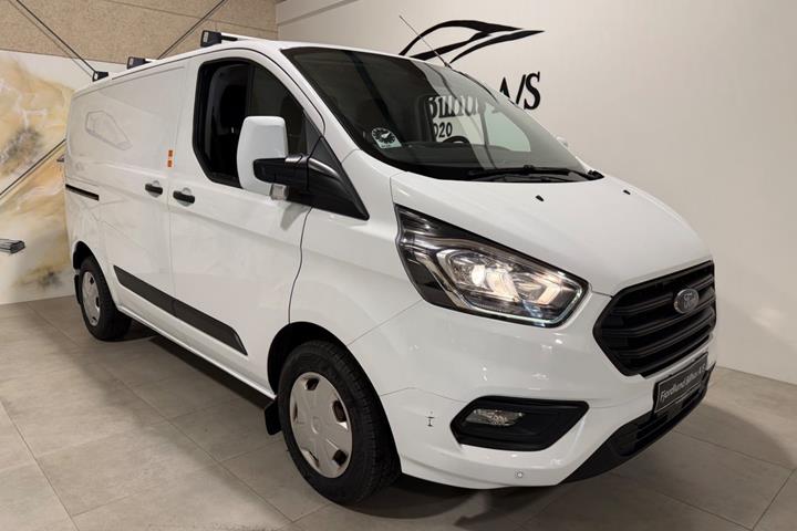 Hvid Ford Transit Custom 280 L1 fra 2018 set udefra