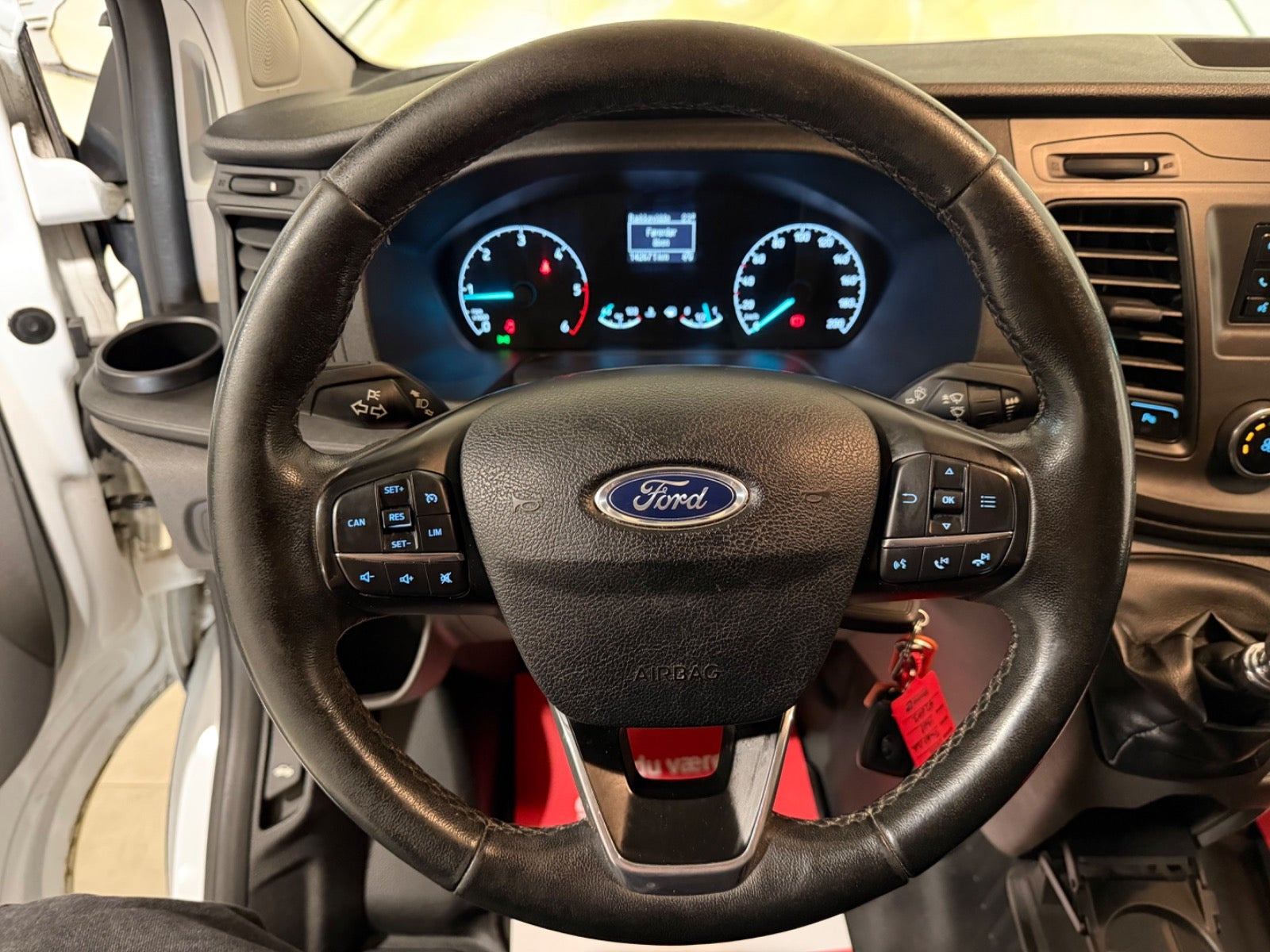 Hvid Ford Transit Custom 280 L1 fra 2018