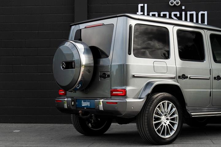 Grå Mercedes G500 fra 2020