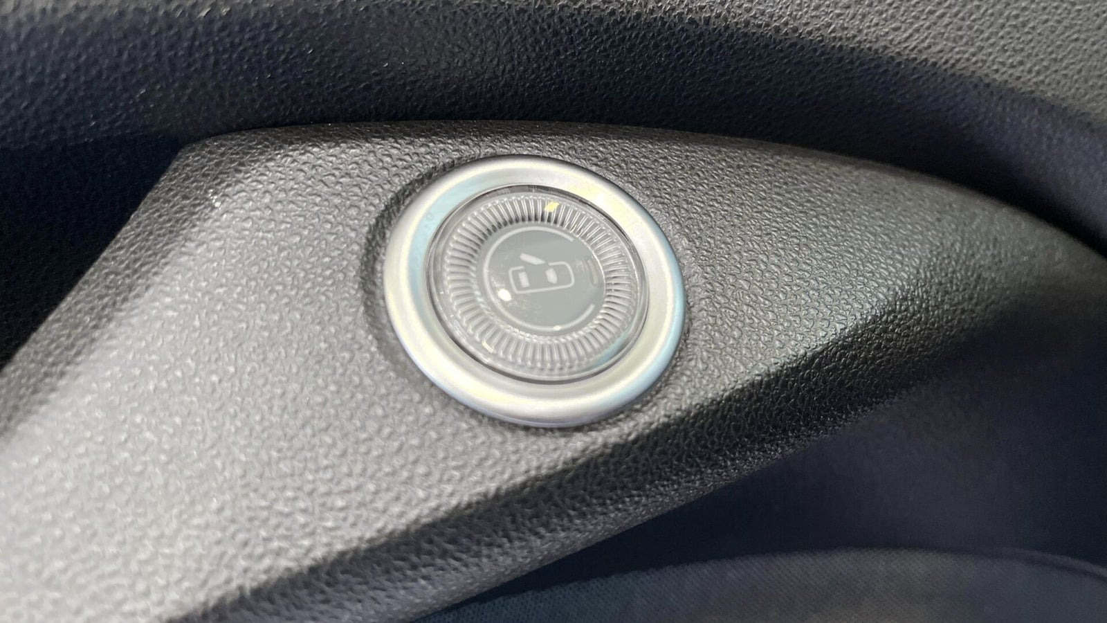 Pink Fiat 500e fra 2023