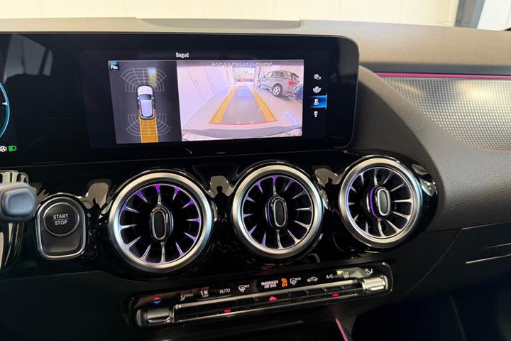Sort Mercedes EQA250 fra 2023