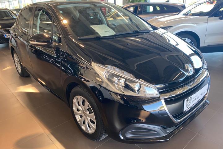 Sort Peugeot 208 fra 2018