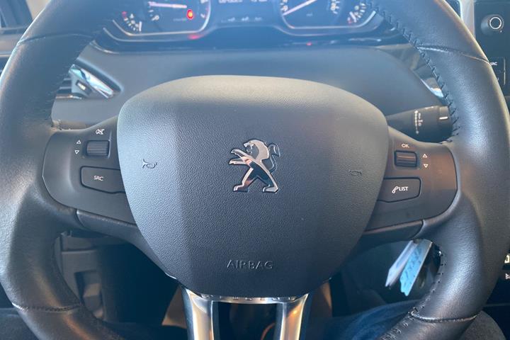 Sort Peugeot 208 fra 2018
