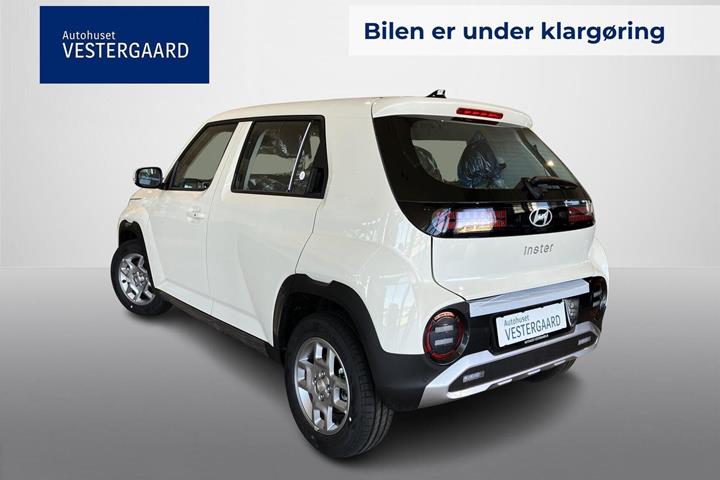 Beige Hyundai Inster fra 2026