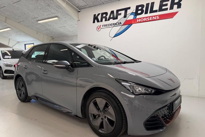 Grå Cupra Born fra 2024