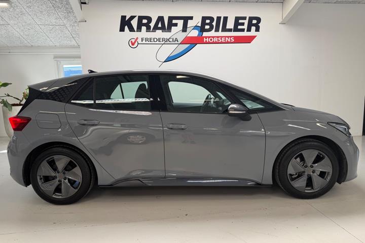 Grå Cupra Born fra 2024