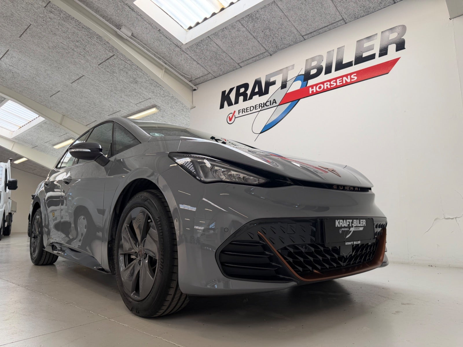 Grå Cupra Born fra 2024