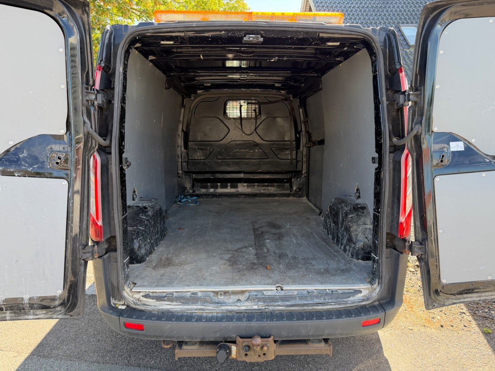 Sort Ford Transit Custom 310 L2 fra 2016