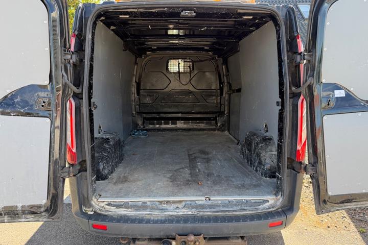 Sort Ford Transit Custom 310 L2 fra 2016