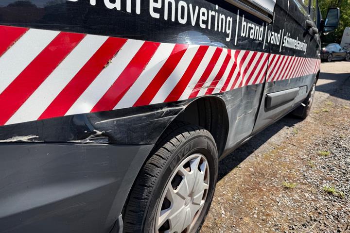 Sort Ford Transit Custom 310 L2 fra 2016