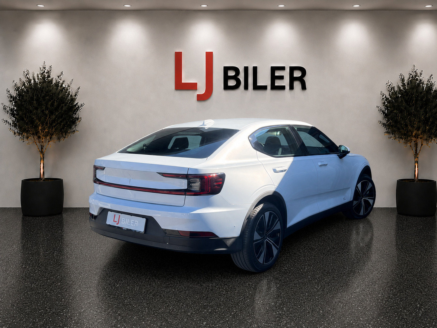 Hvid Polestar 2 fra 2023