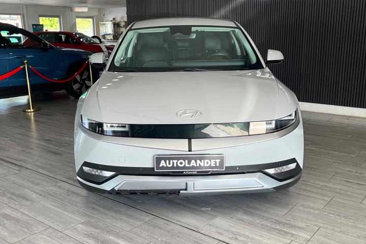Sølv Hyundai Ioniq 5 fra 2022