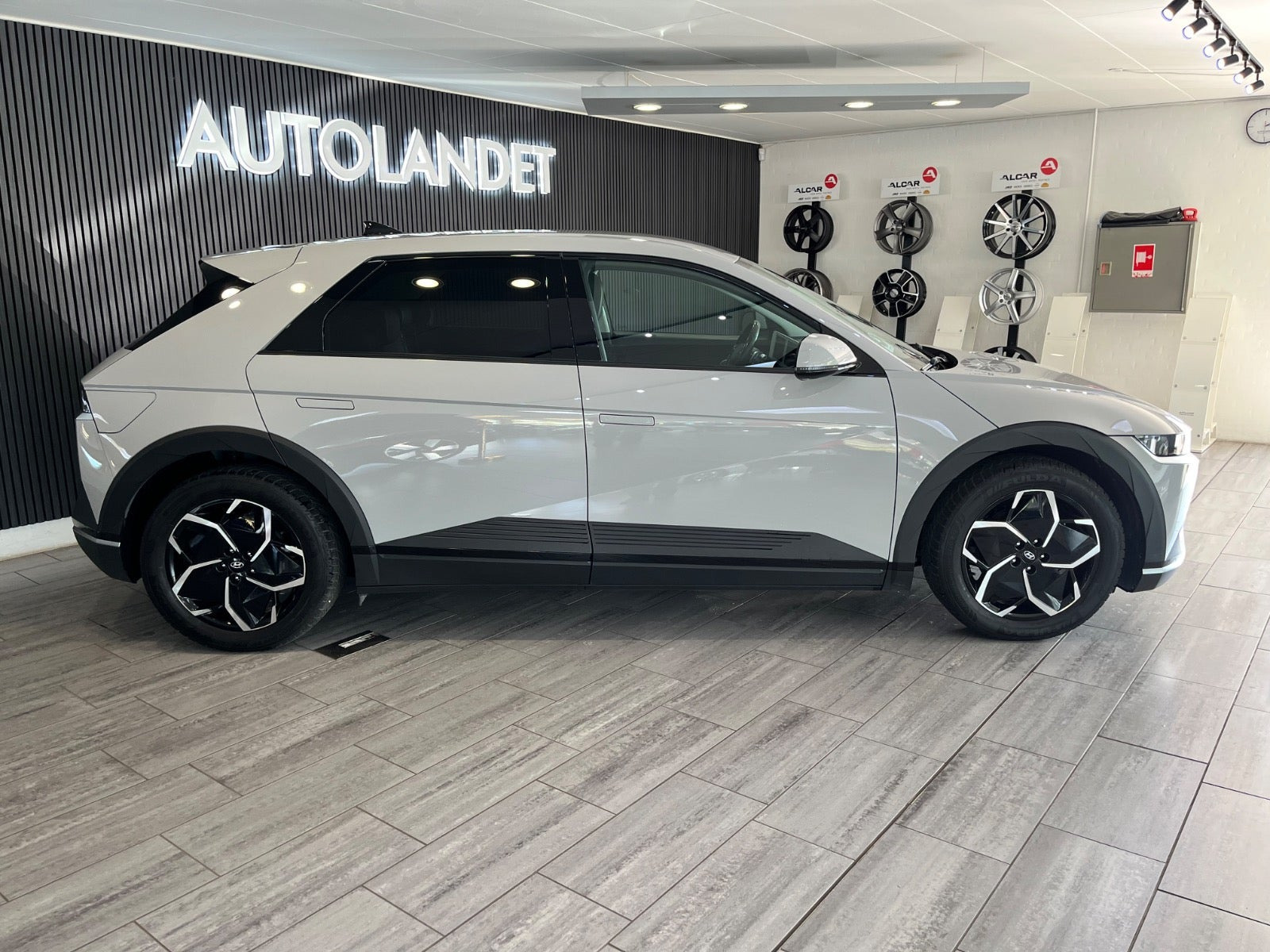 Sølv Hyundai Ioniq 5 fra 2022