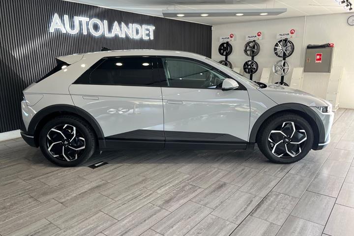 Sølv Hyundai Ioniq 5 fra 2022