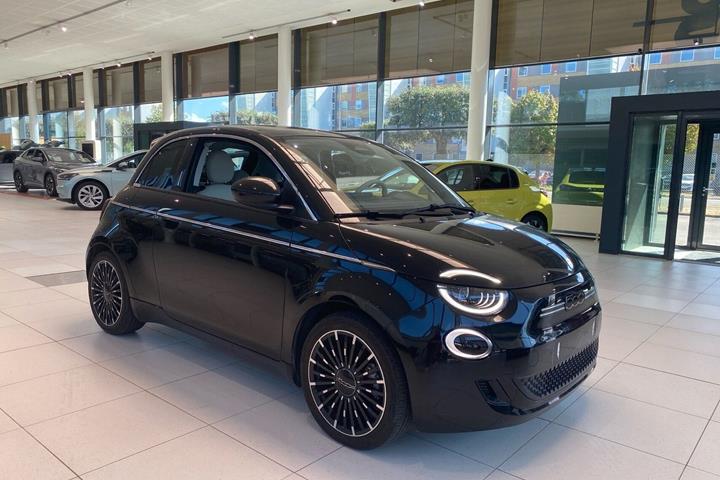 Sort Fiat 500e fra 2024