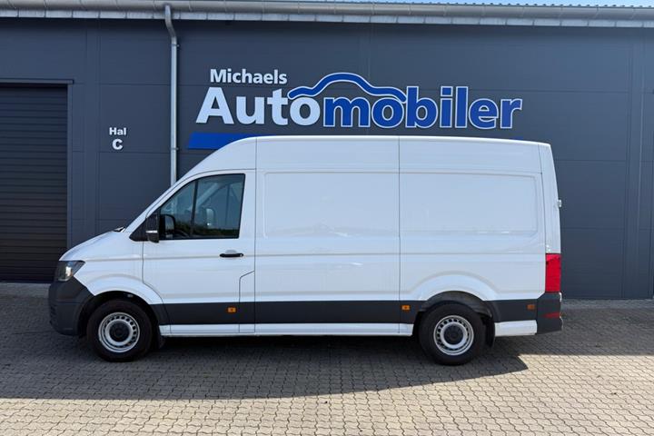 Hvid VW Crafter 35 fra 2024