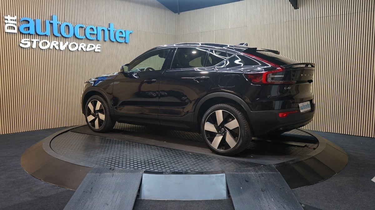 Sort Volvo C40 fra 2024