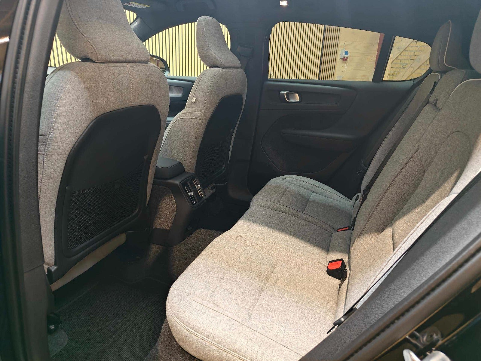 Sort Volvo C40 fra 2024