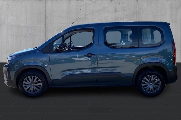 Blå Peugeot e-Rifter fra 2025