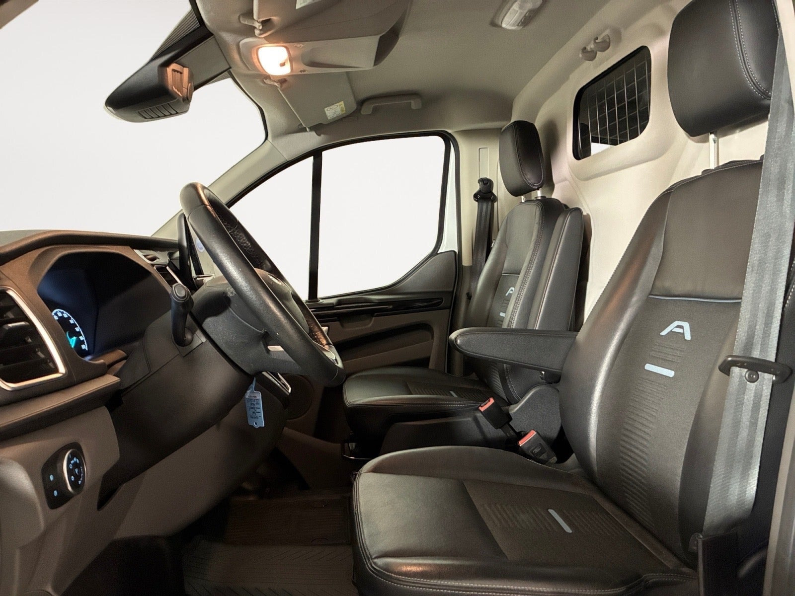 Hvid Ford Transit Custom 300 L2 fra 2021