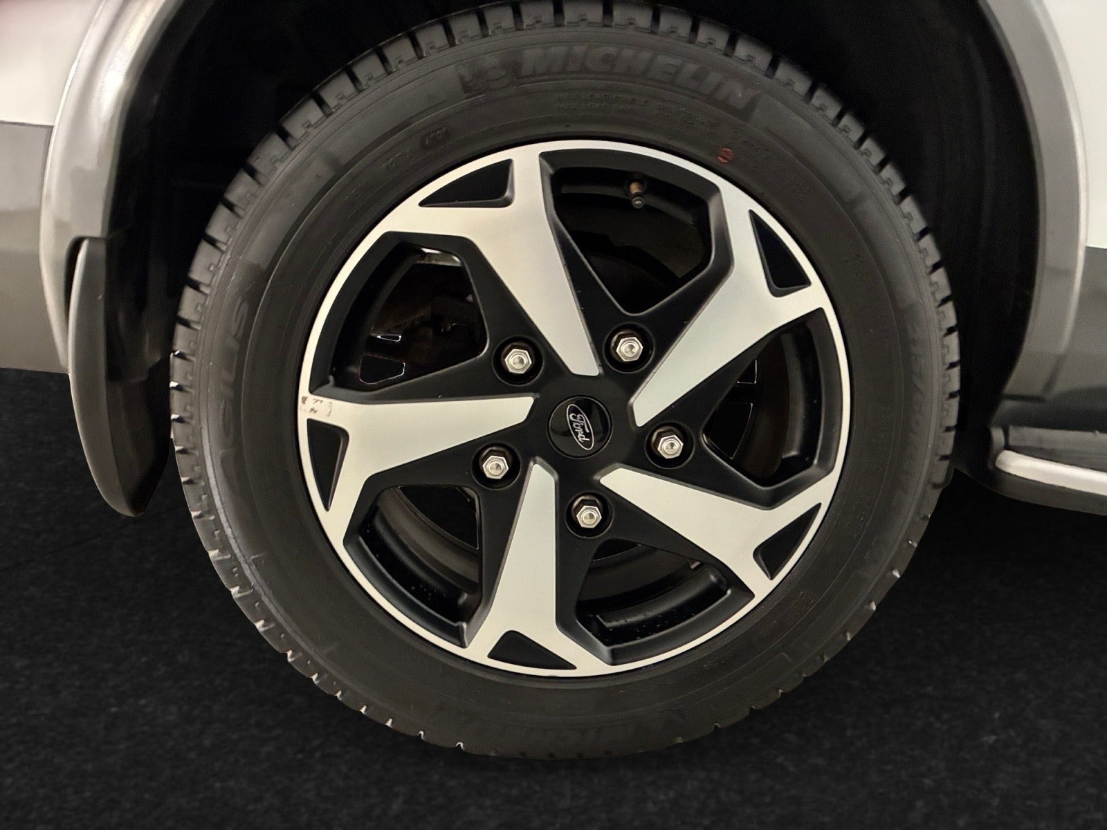 Hvid Ford Transit Custom 300 L2 fra 2021