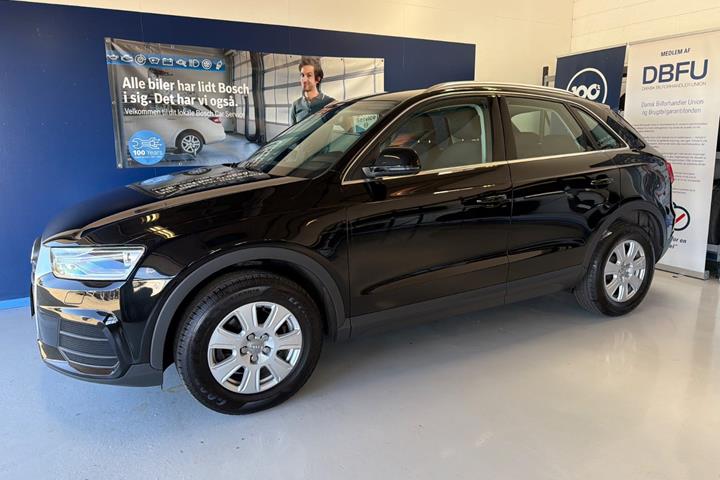 Sort Audi Q3 fra 2017