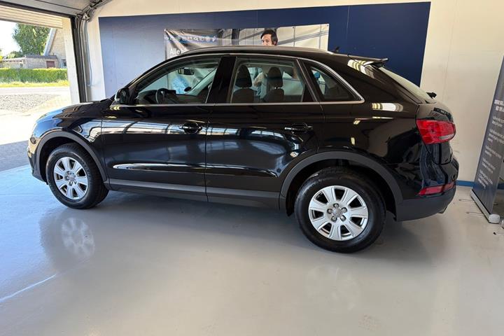 Sort Audi Q3 fra 2017