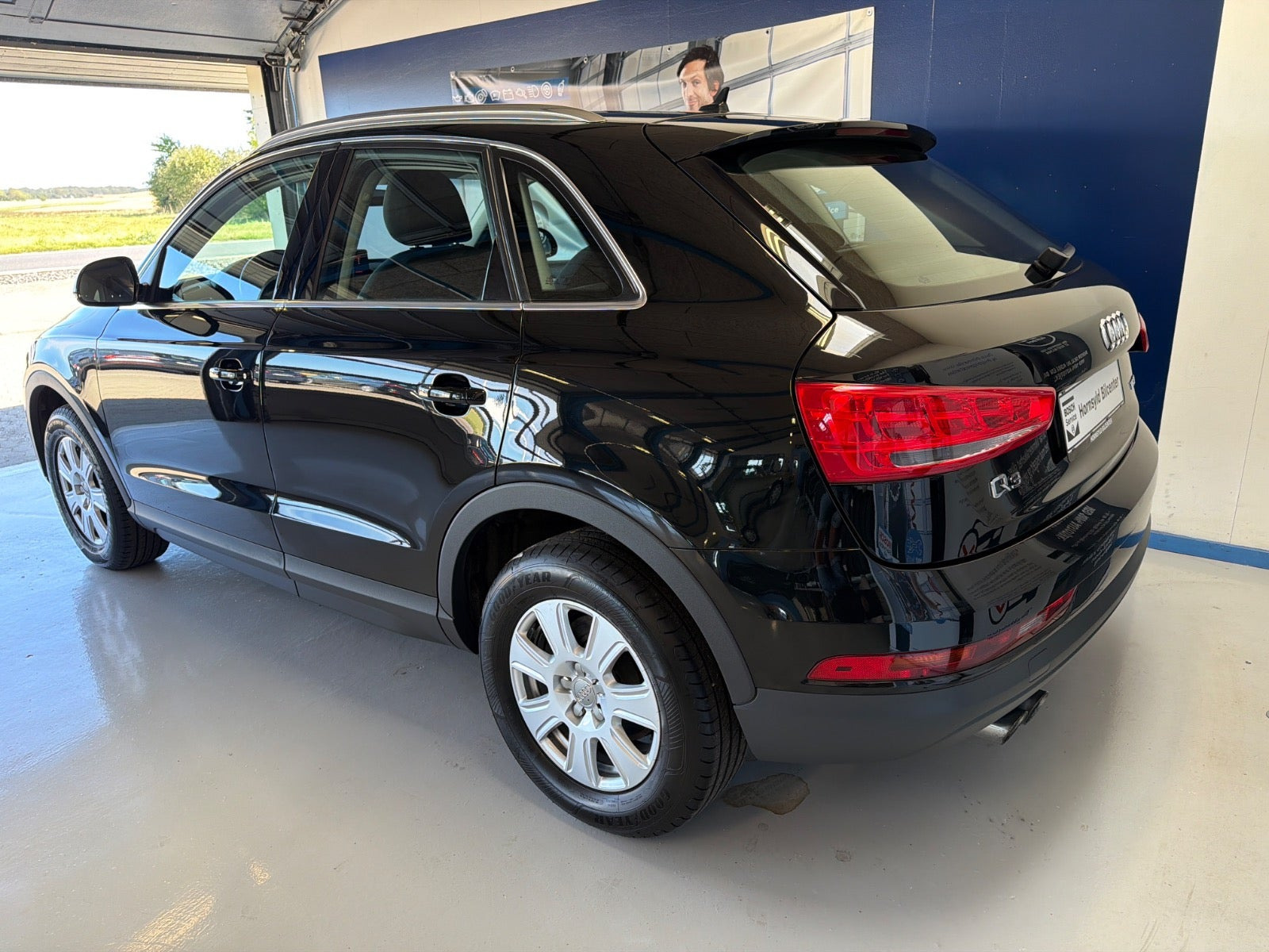 Sort Audi Q3 fra 2017