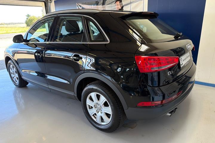 Sort Audi Q3 fra 2017