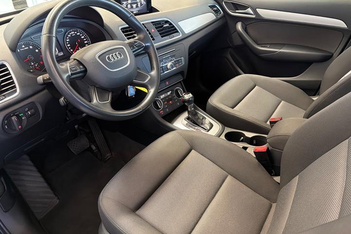 Sort Audi Q3 fra 2017