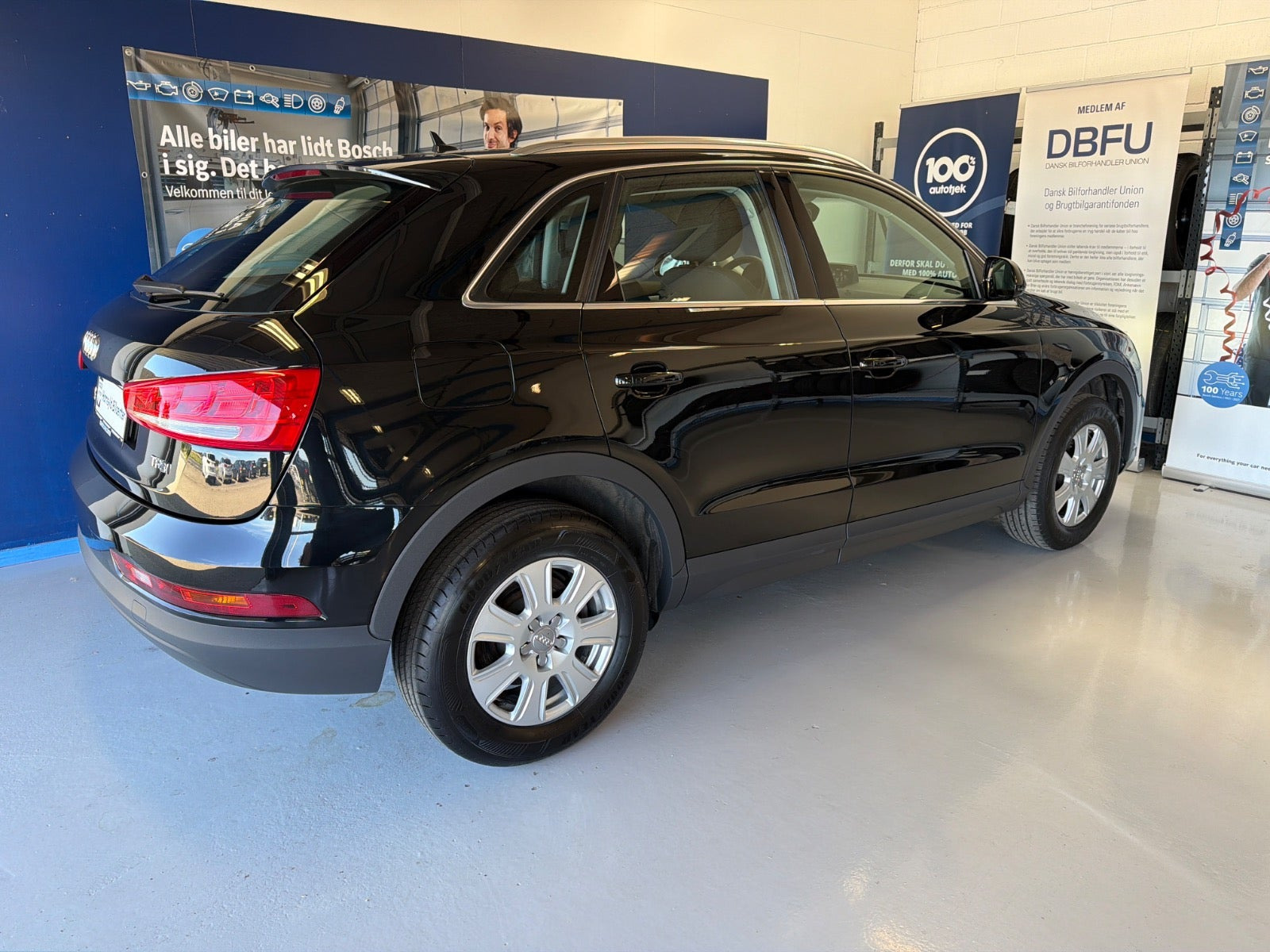 Sort Audi Q3 fra 2017