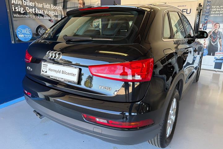 Sort Audi Q3 fra 2017
