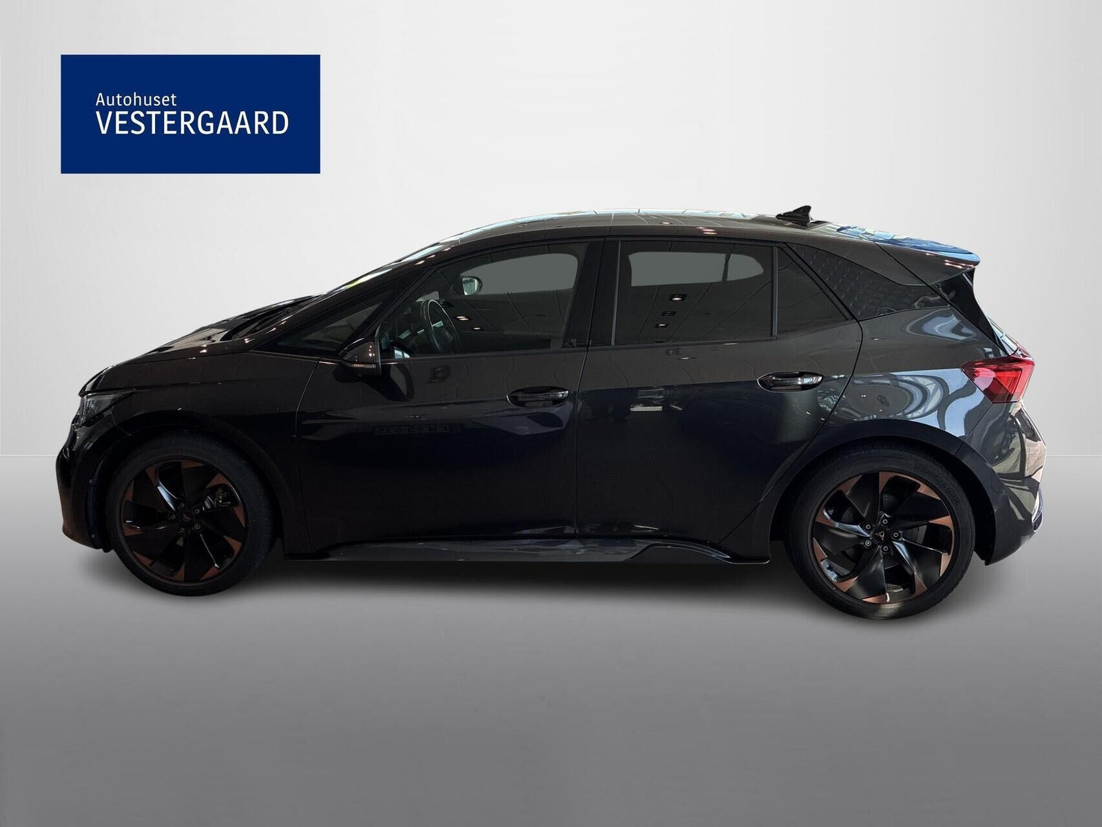 Grå Cupra Born fra 2024