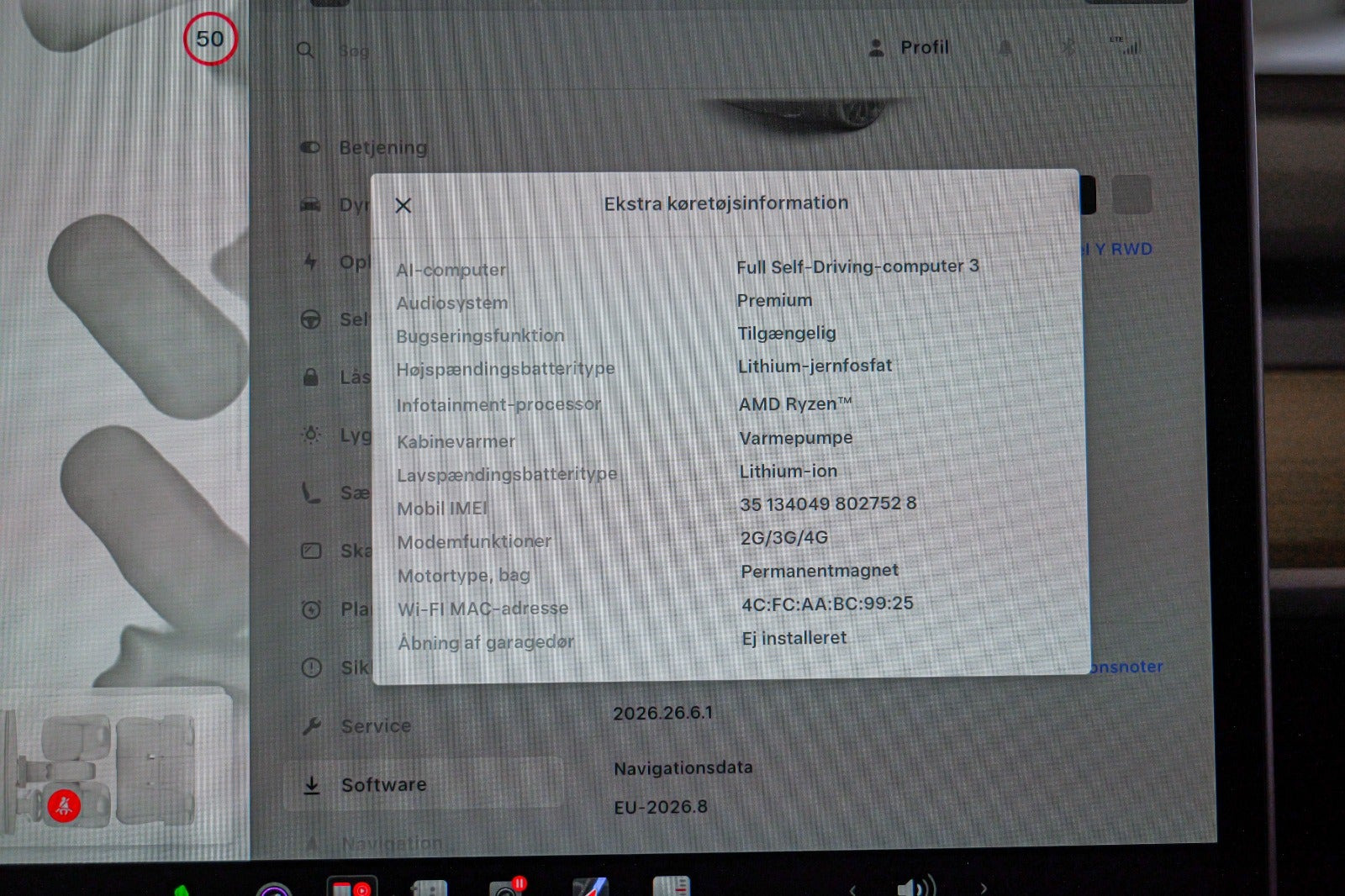 Sort Tesla Model Y fra 2023